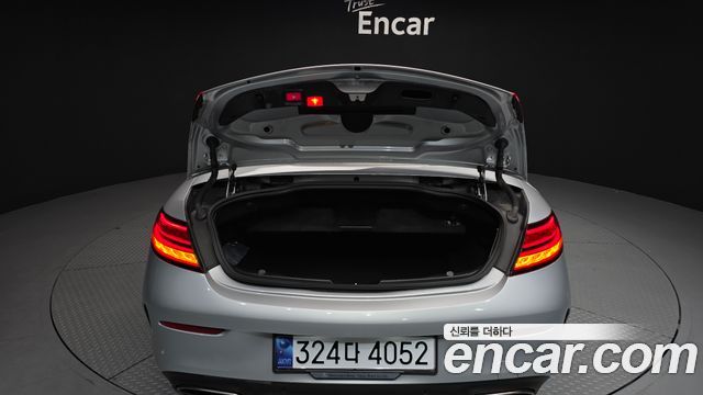 Mercedes-Benz C-Class 2019 — photo 26