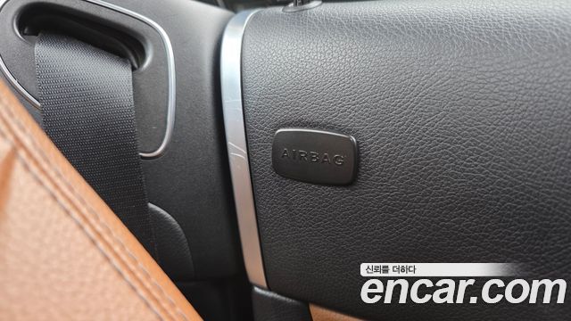 Mercedes-Benz C-Class 2019 — photo 30