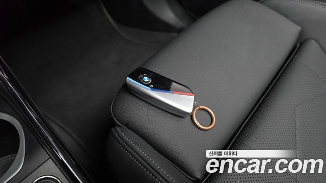 BMW iX1 2023 — photo 21