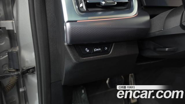 BMW iX1 2023 — photo 26
