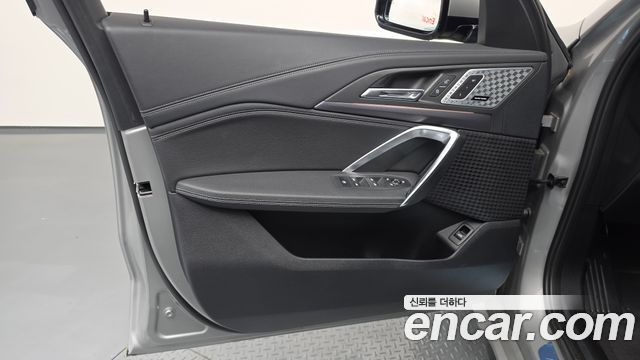BMW iX1 2023 — photo 14