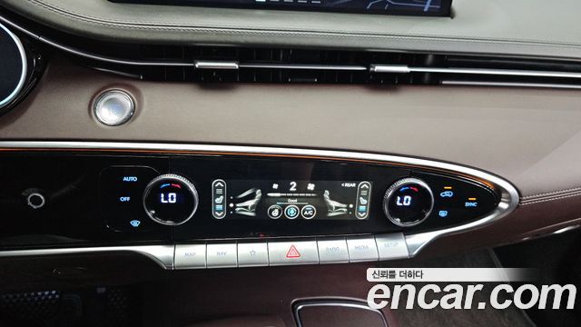 Genesis GV70 2024 — photo 19