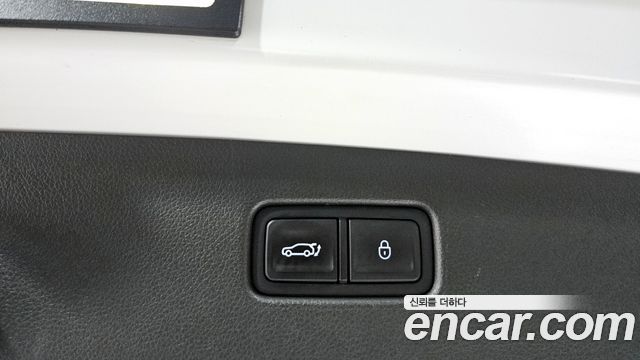 Genesis GV70 2024 — photo 23