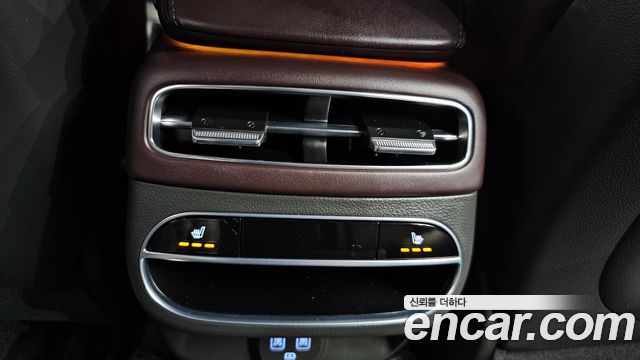Genesis GV70 2024 — photo 24