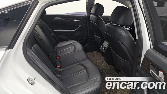 Hyundai Sonata 2018 — photo 18