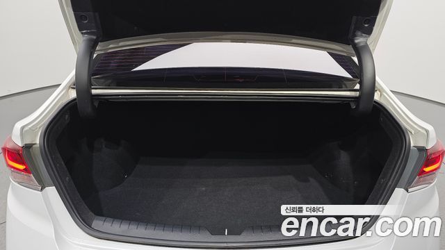 Hyundai Sonata 2018 — photo 26