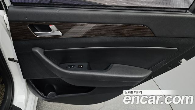 Hyundai Sonata 2018 — photo 15