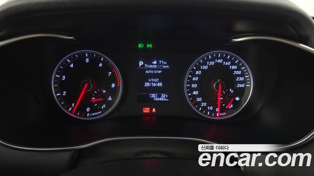 Genesis G70 2019 — photo 11