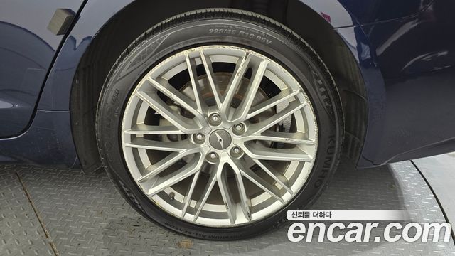 Genesis G70 2019 — photo 7