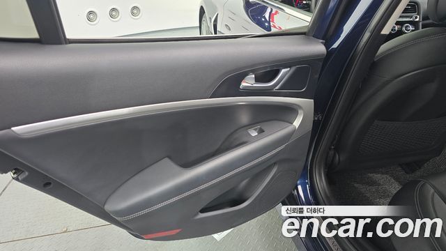 Genesis G70 2019 — photo 15