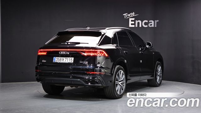 Audi Q8 2021 — photo 2