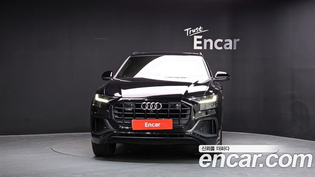 Audi Q8 2021 — photo 3