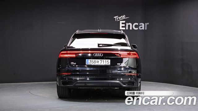 Audi Q8 2021 — photo 4