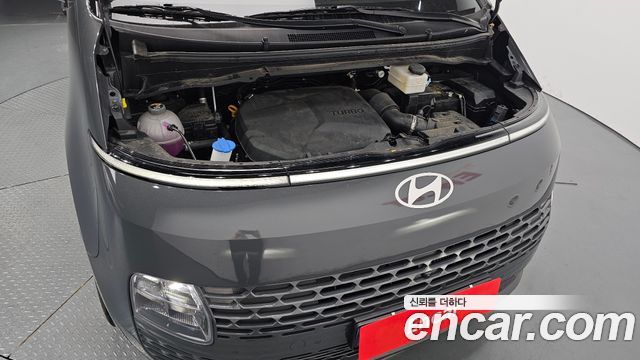 Hyundai Staria 2025 — photo 6