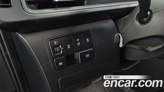 Hyundai Staria 2025 — photo 18