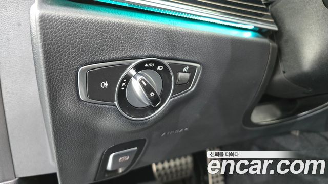 Mercedes-Benz CLS-Class 2019 — photo 28