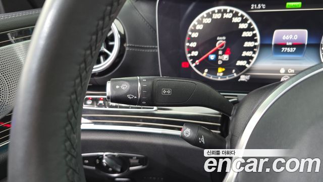 Mercedes-Benz CLS-Class 2019 — photo 30