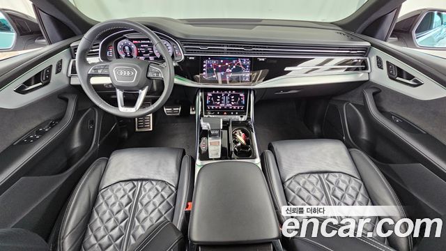 Audi Q8 2023 — photo 10
