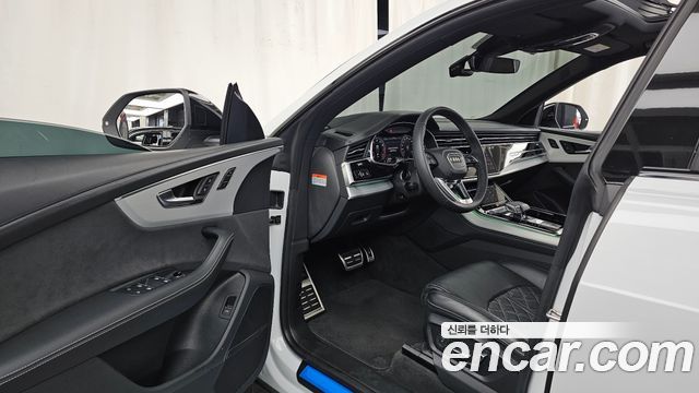 Audi Q8 2023 — photo 13