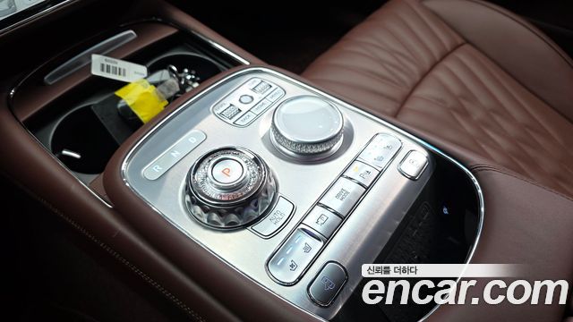 Genesis G90 2023 — photo 9