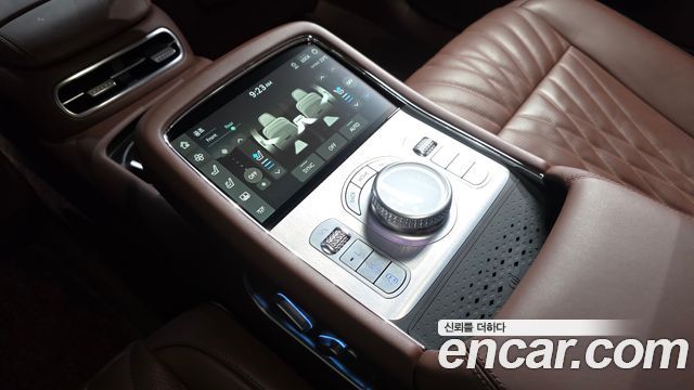 Genesis G90 2023 — photo 19