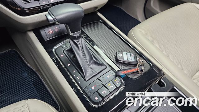 Kia Canival 2018 — photo 9
