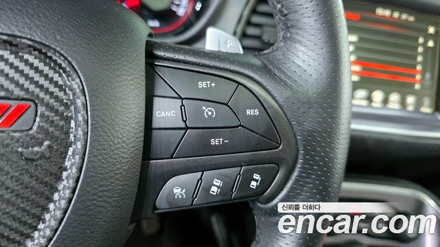Dodge Challenger 2017 — photo 25