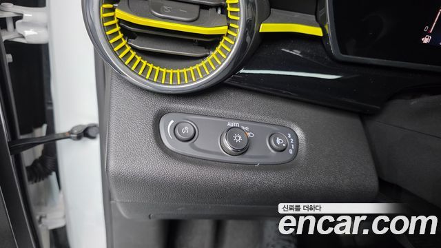 ChevroletGMDaewoo Trax 2024 — photo 19