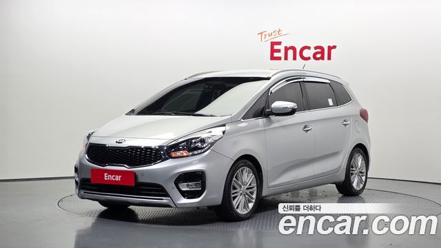Kia Carens 2017 — photo 1