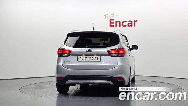 Kia Carens 2017 — photo 4