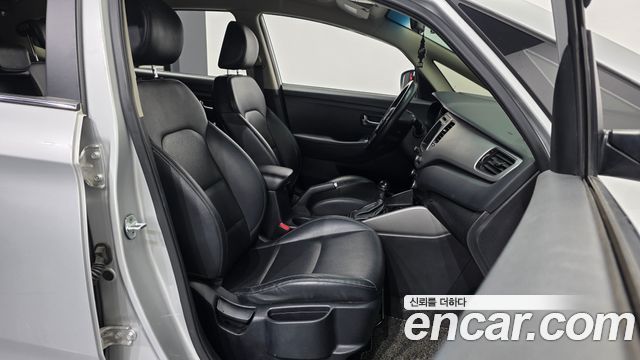 Kia Carens 2017 — photo 11