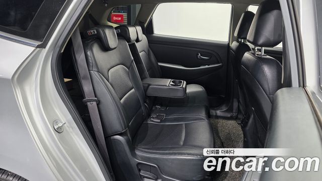 Kia Carens 2017 — photo 12