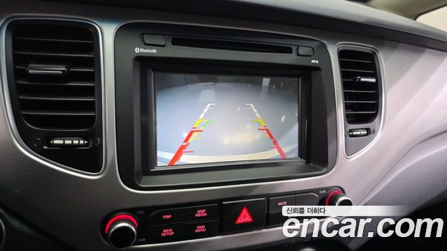 Kia Carens 2017 — photo 15
