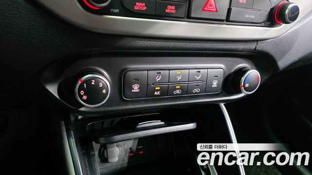 Kia Carens 2017 — photo 16