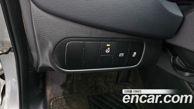 Kia Carens 2017 — photo 18