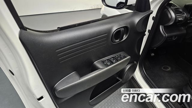 Hyundai Casper 2023 — photo 14