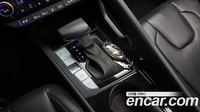 Hyundai AVANTE 2024 — photo 12
