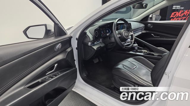 Hyundai AVANTE 2024 — photo 13