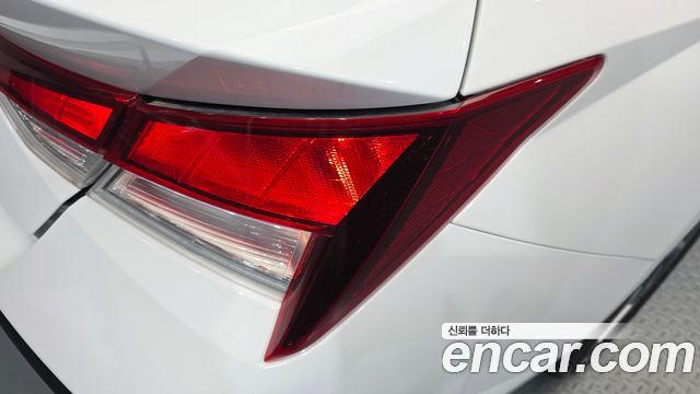 Hyundai AVANTE 2024 — photo 9