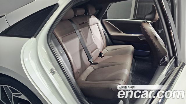 Hyundai Ioniq6 2023 — photo 18