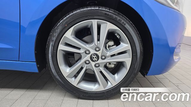 Hyundai AVANTE 2018 — photo 7