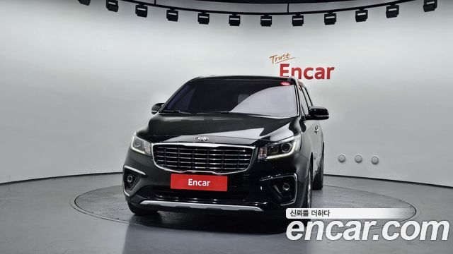 Kia Canival 2019 — photo 3