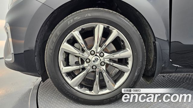 Kia Canival 2019 — photo 5