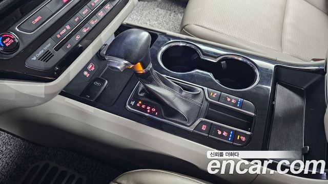 Kia Canival 2019 — photo 9