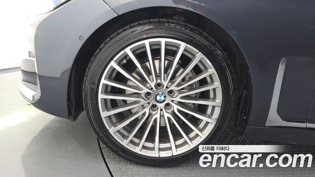 BMW 7-Series 2020 — photo 5
