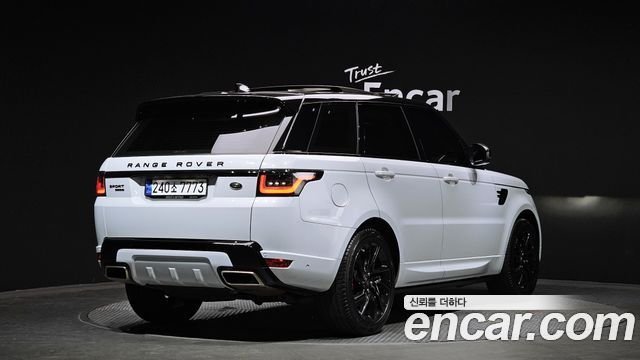Land Rover Range Rover Sport 2019 — photo 2