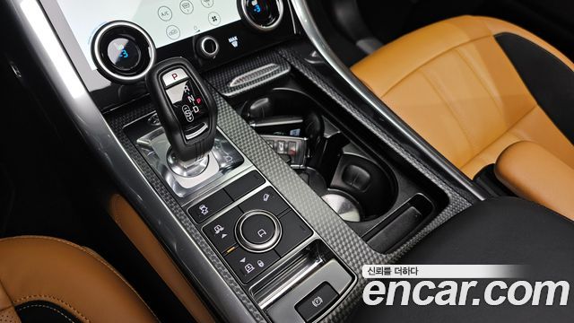 Land Rover Range Rover Sport 2019 — photo 9
