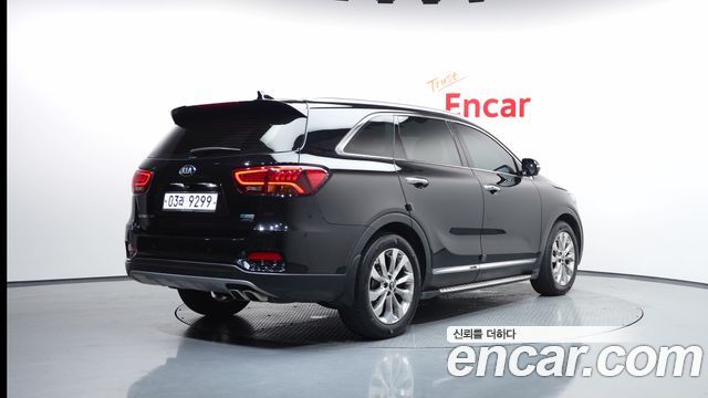 Kia Sorento 2018 — photo 2