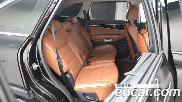 Kia Sorento 2018 — photo 17
