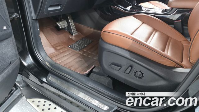 Kia Sorento 2018 — photo 25